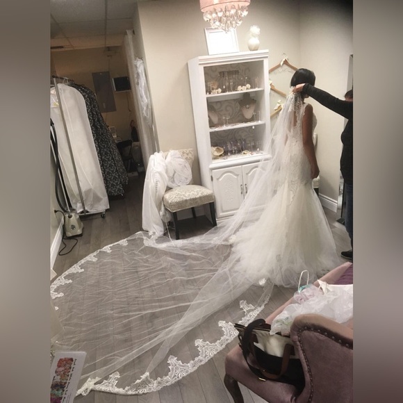 St Patrick Wedding Dress size small/4-6 - Picture 7 of 9